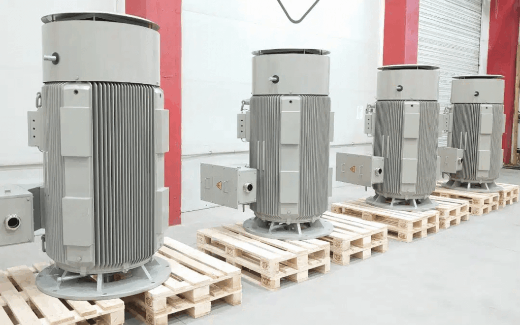 12 piezas Motor eléctrico vertical de ultra alta eficiencia de 500 kW con cojinetes angulares dobles