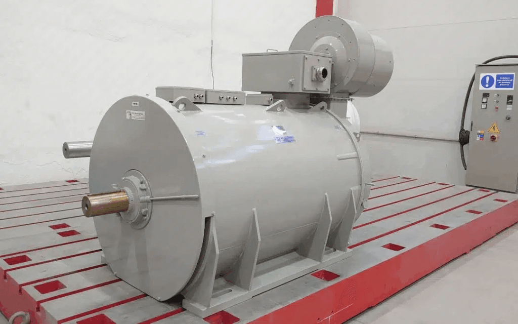 Motor eléctrico asíncrono H27R-560-06 900kW IP33 para ventilador de caldera